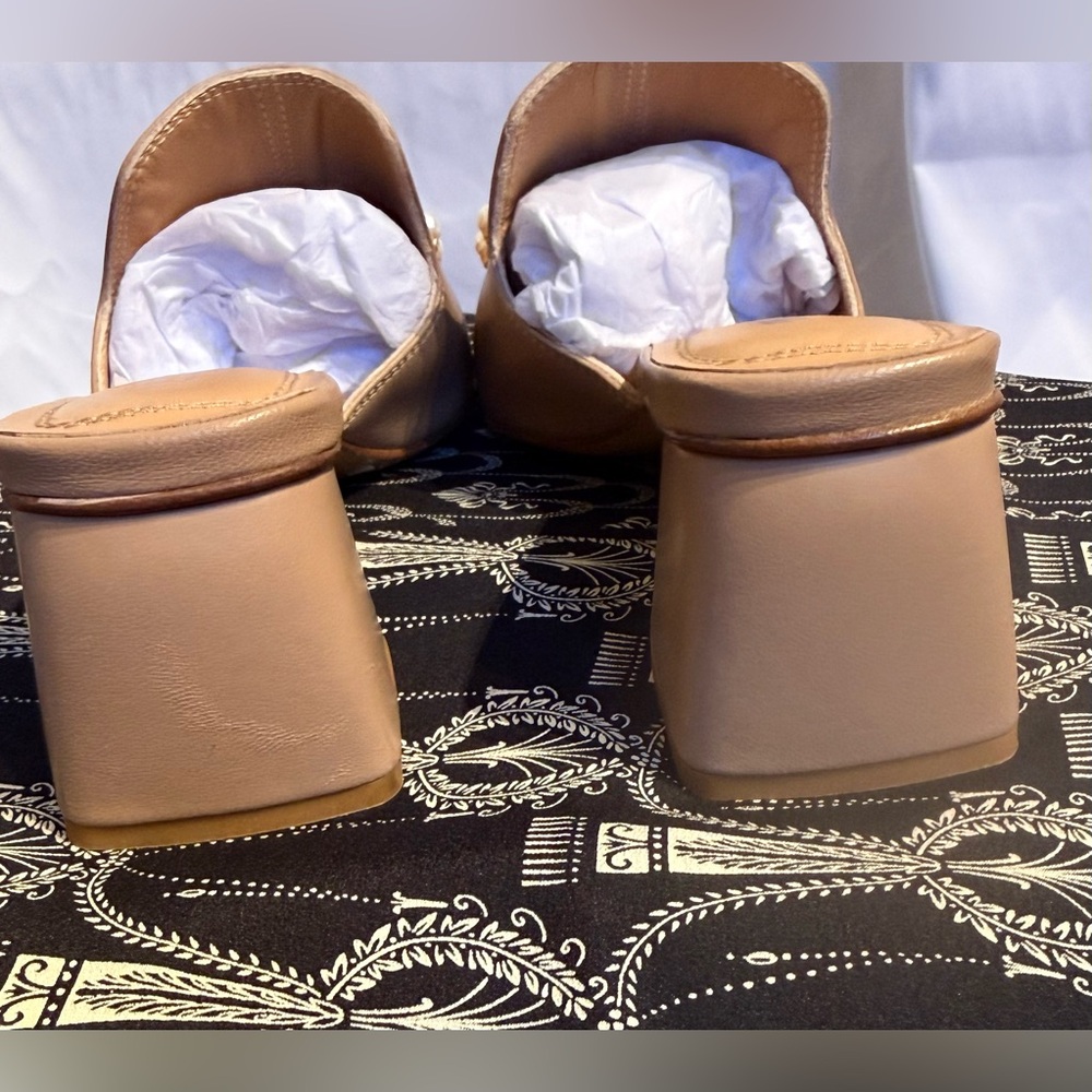 275 Central Messi  Beige Sandals size 37 - Picture 4 of 10
